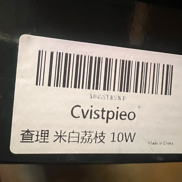 Cvistpieo Elegant White Loafers with Gold Accent - Picture 2 of 5